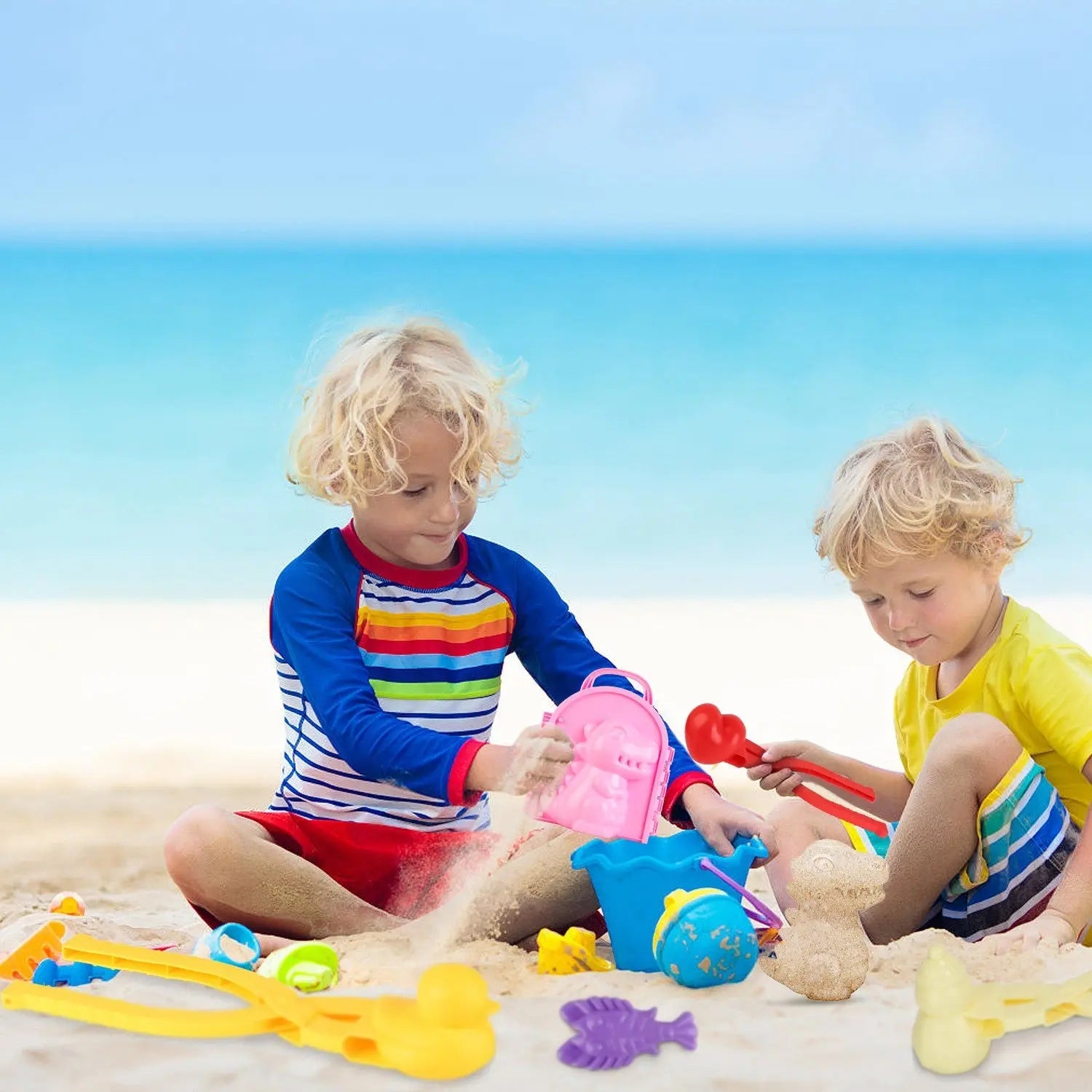 Set Of 15Pcs Winter Snowball Tool Kit Kids Snow Molds Outdoor Snow Beach Toys For Kids Toddlers Adults Snowman Snowflake Duck Dinosaur DC-Funny Candle Co